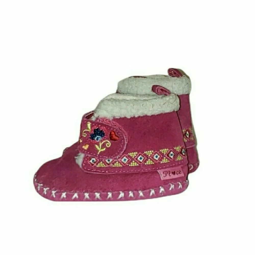 The Children's Place Pink Leather Embroidered Mocassin Booties Shoes Size 3-6M